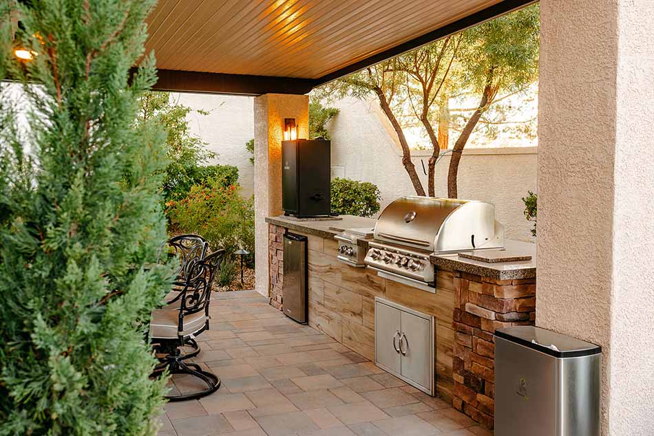 The Best Outdoor kitchens are installed in Spring